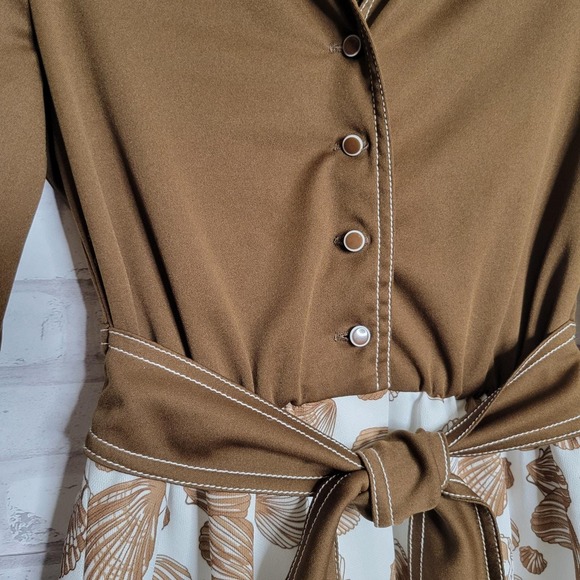 1970s vintage short dress size XS seashell design brown white poly long sleeves - Picture 4 of 6